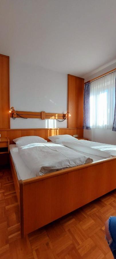 Hotel-Restaurant Kreuzhuber Neuburg am Inn Экстерьер фото